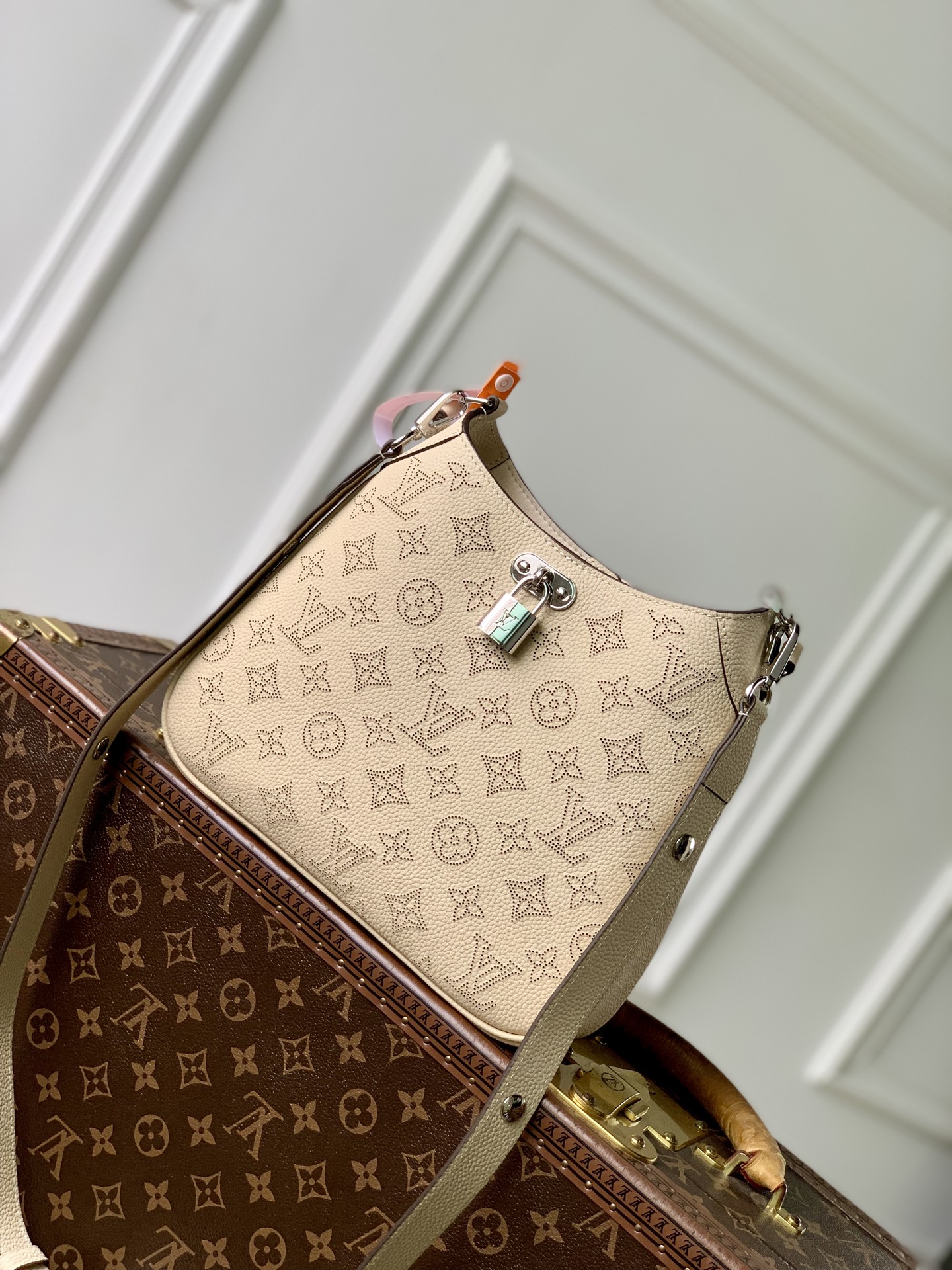 Lou*is Vvtt0n All Around PM Mahina - Women - Handbags-M27459-25 x 20 x 6 CM