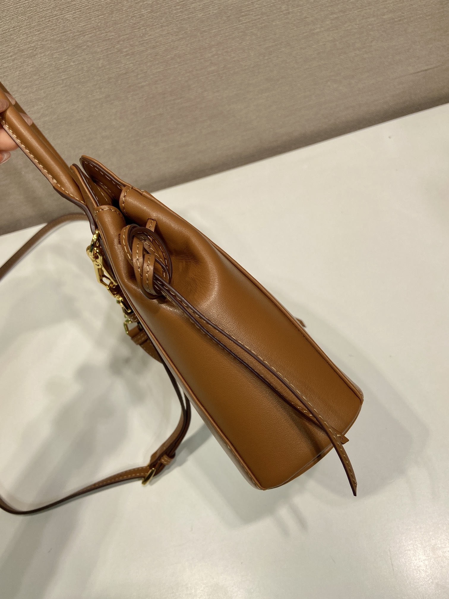 Pra*a Carry Leather Handbag 1BA496-19*21*7CM