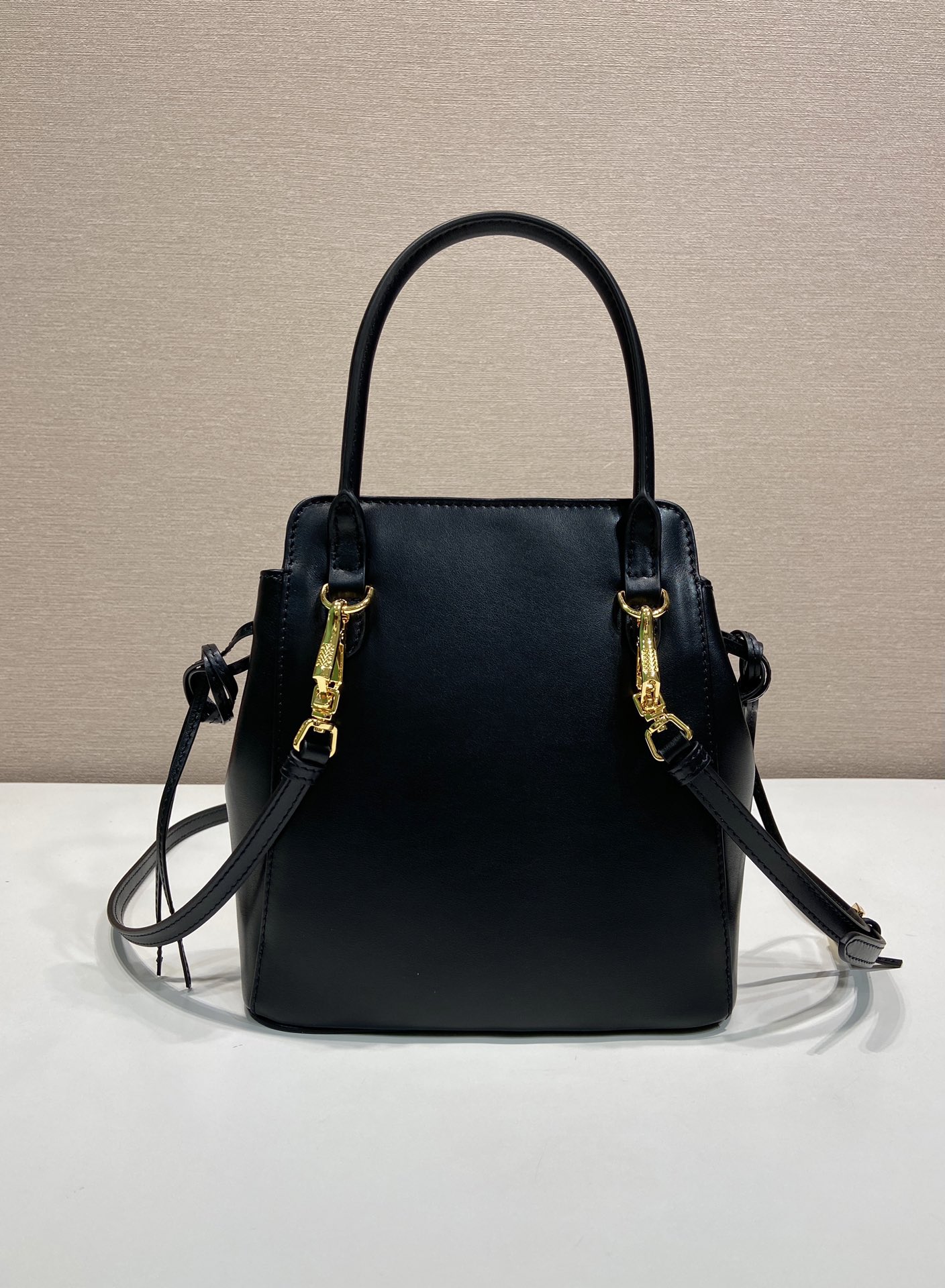 Pra*a Carry Leather Handbag 1BA496-19*21*7CM