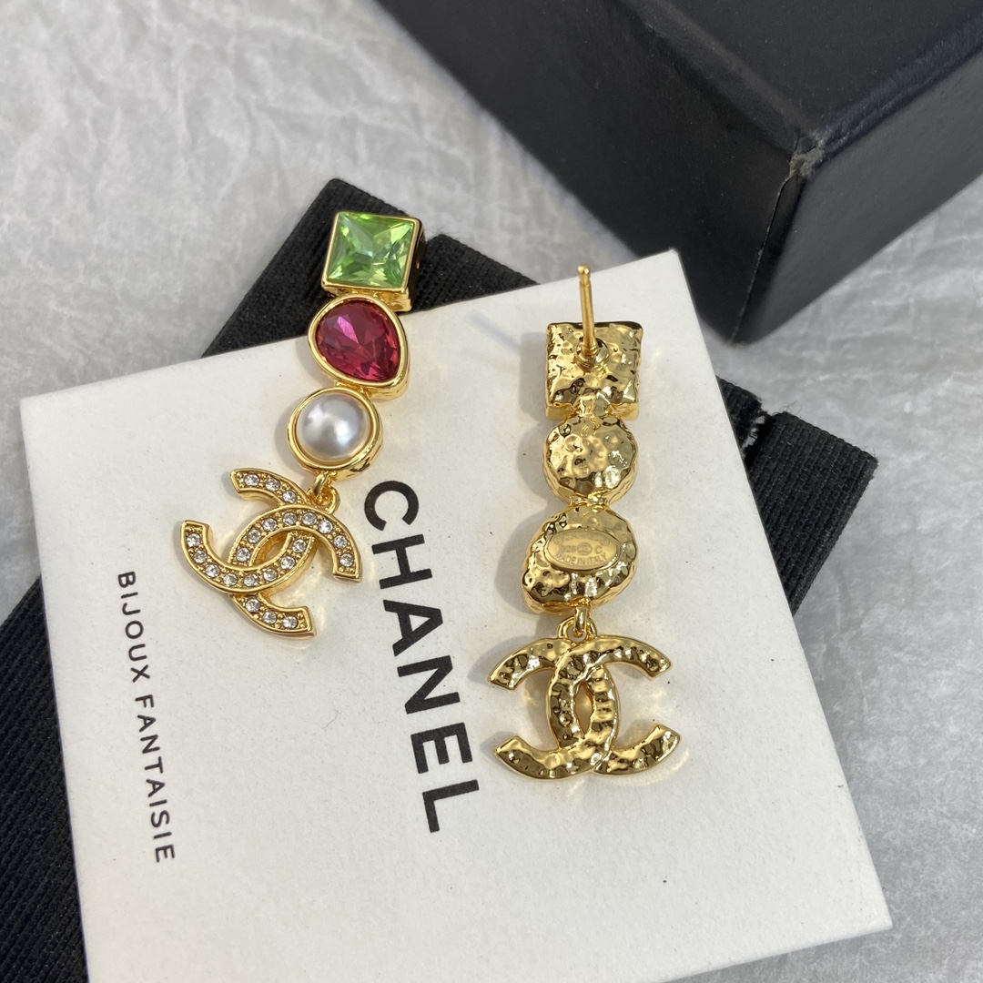 Ch@nel Earring
