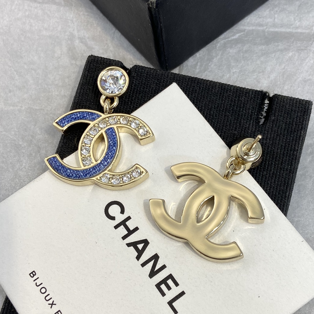 Ch@nel Earring