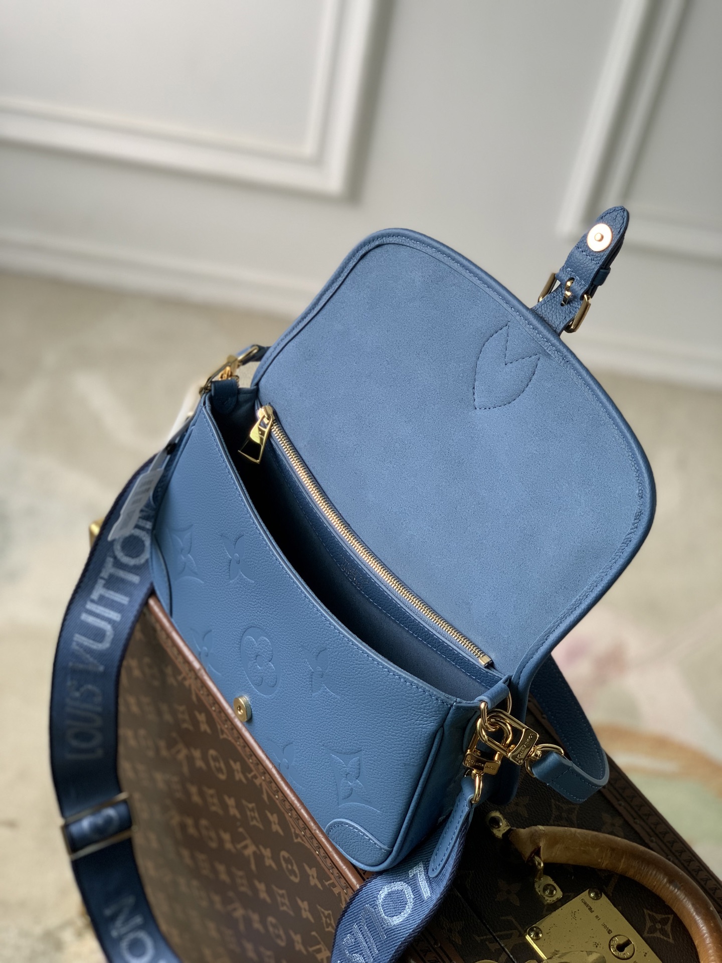 L0vis Vvtt0n Diane Handbags-M28054-25*9*15CM