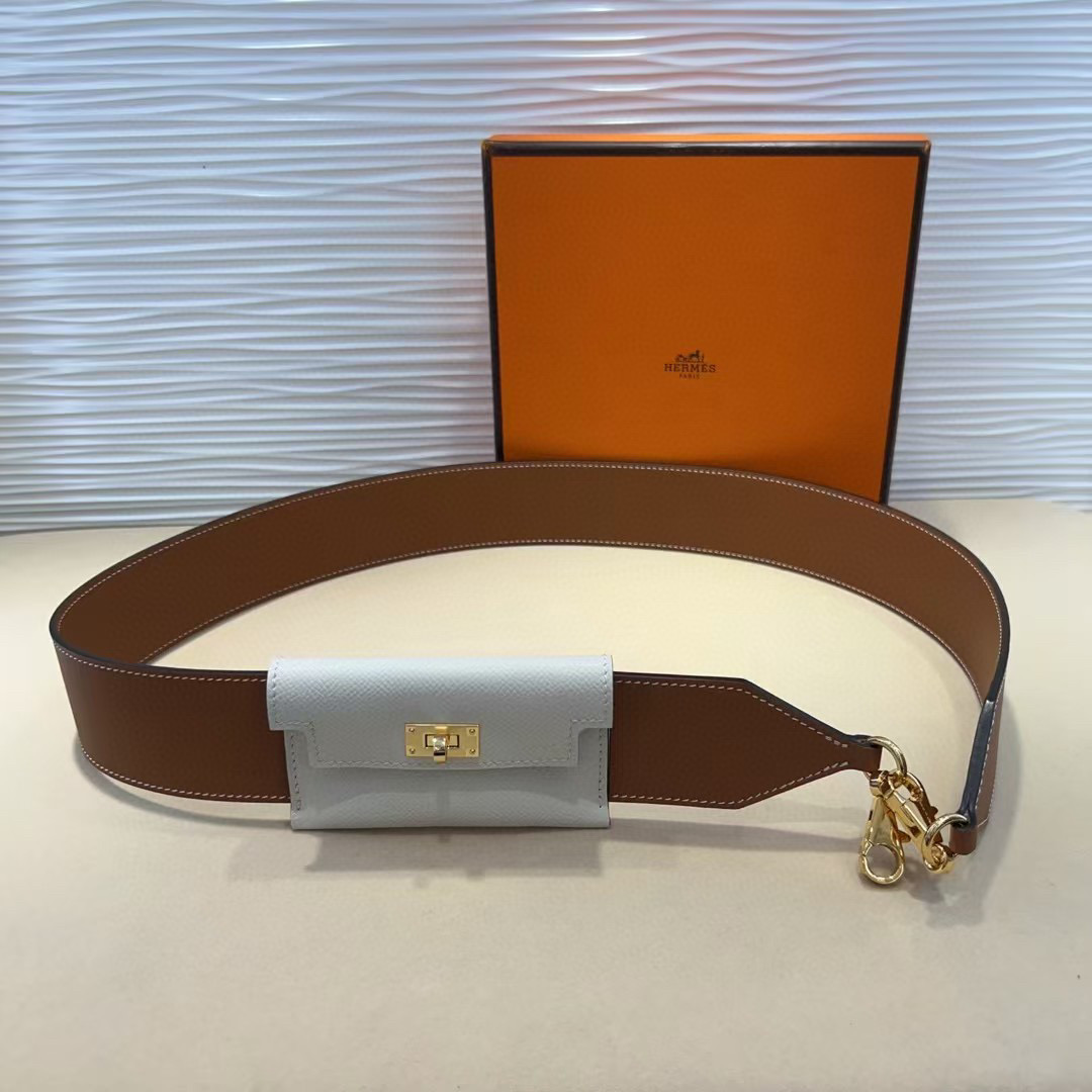 H**me5 Swift Epsom Pocket Kelly Shoulder Strap Sesame