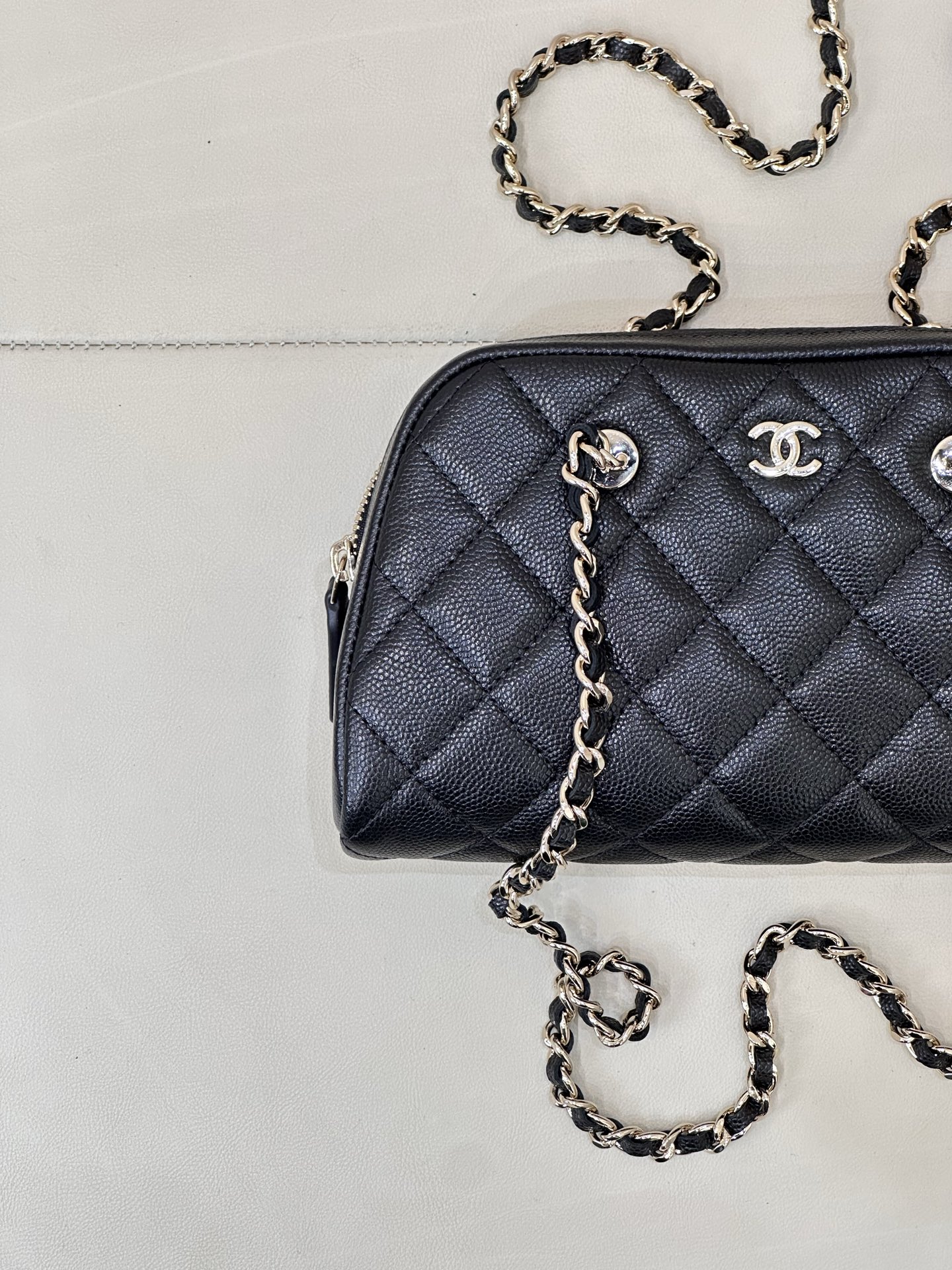Ch@nel Clutch With Chain - Grained Shiny Calfskin & Gold-tone Metal-19*11*5.5CM