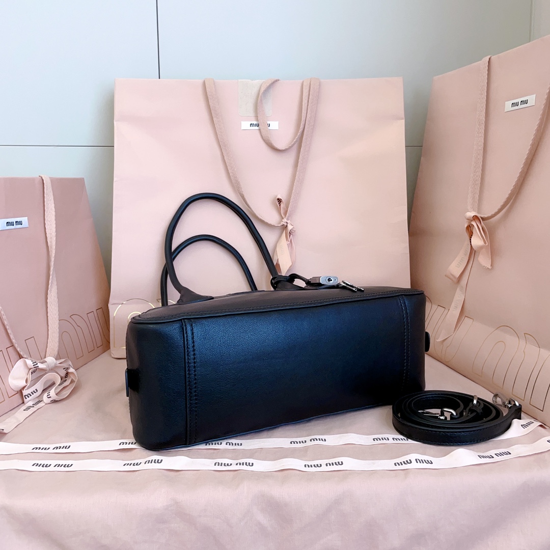 Miu Miu Vivant Top Handbags-32X19.5X11CM