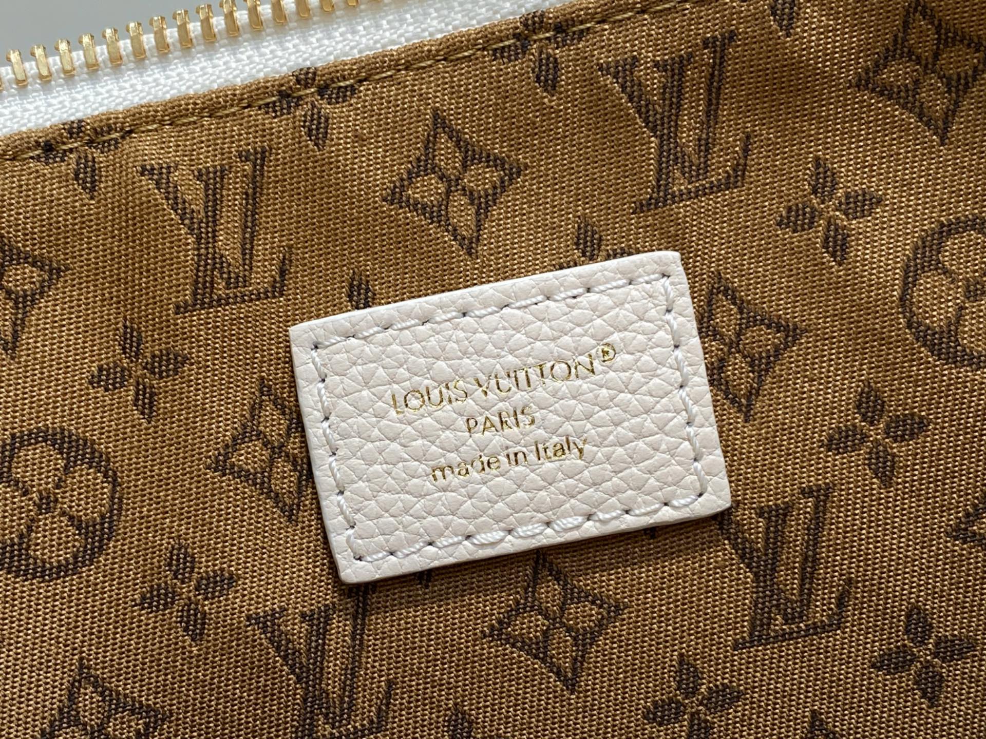L0vis Vvtt0n Multipass - Handbags-26*10*30CMCM