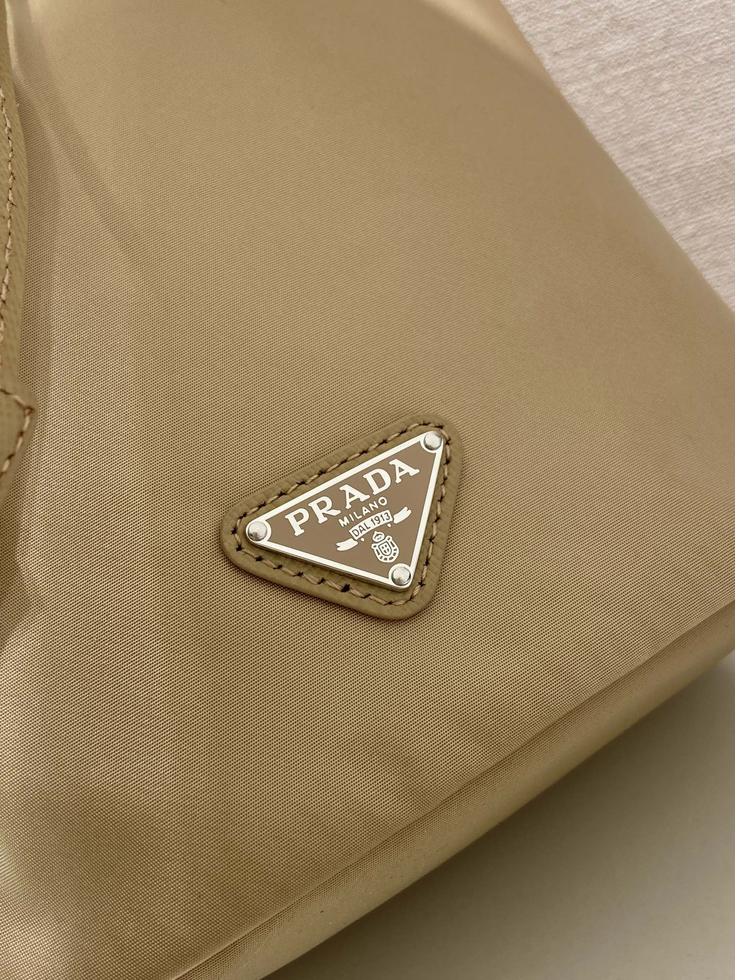 Pra*a Re-Nylon Bucket Bag-1N369-15.5*23*10CM
