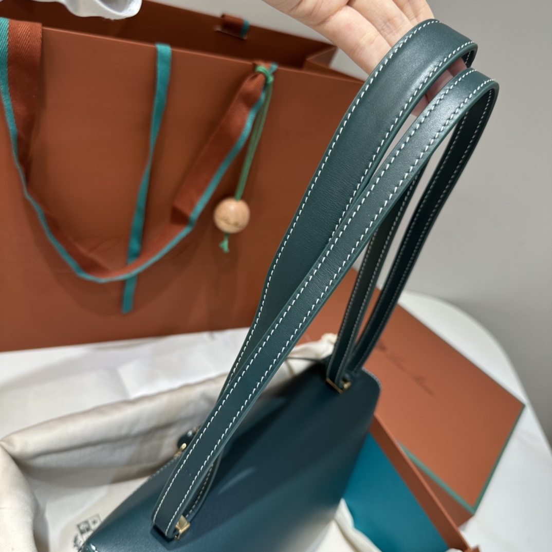 L0r0 P1ana Extra Bag L27-16*27*10CM