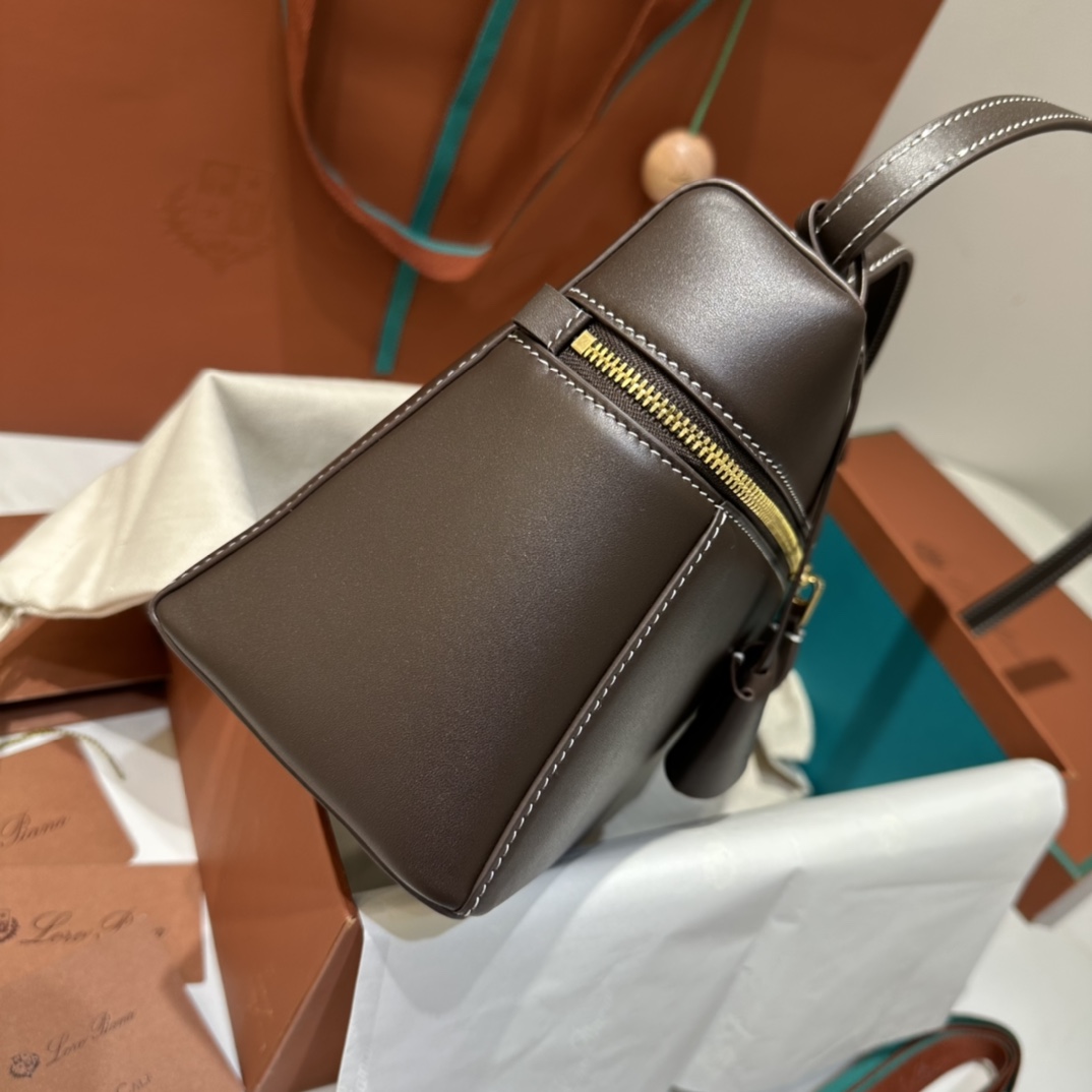 L0r0 P1ana Extra Bag L27-16*27*10CM