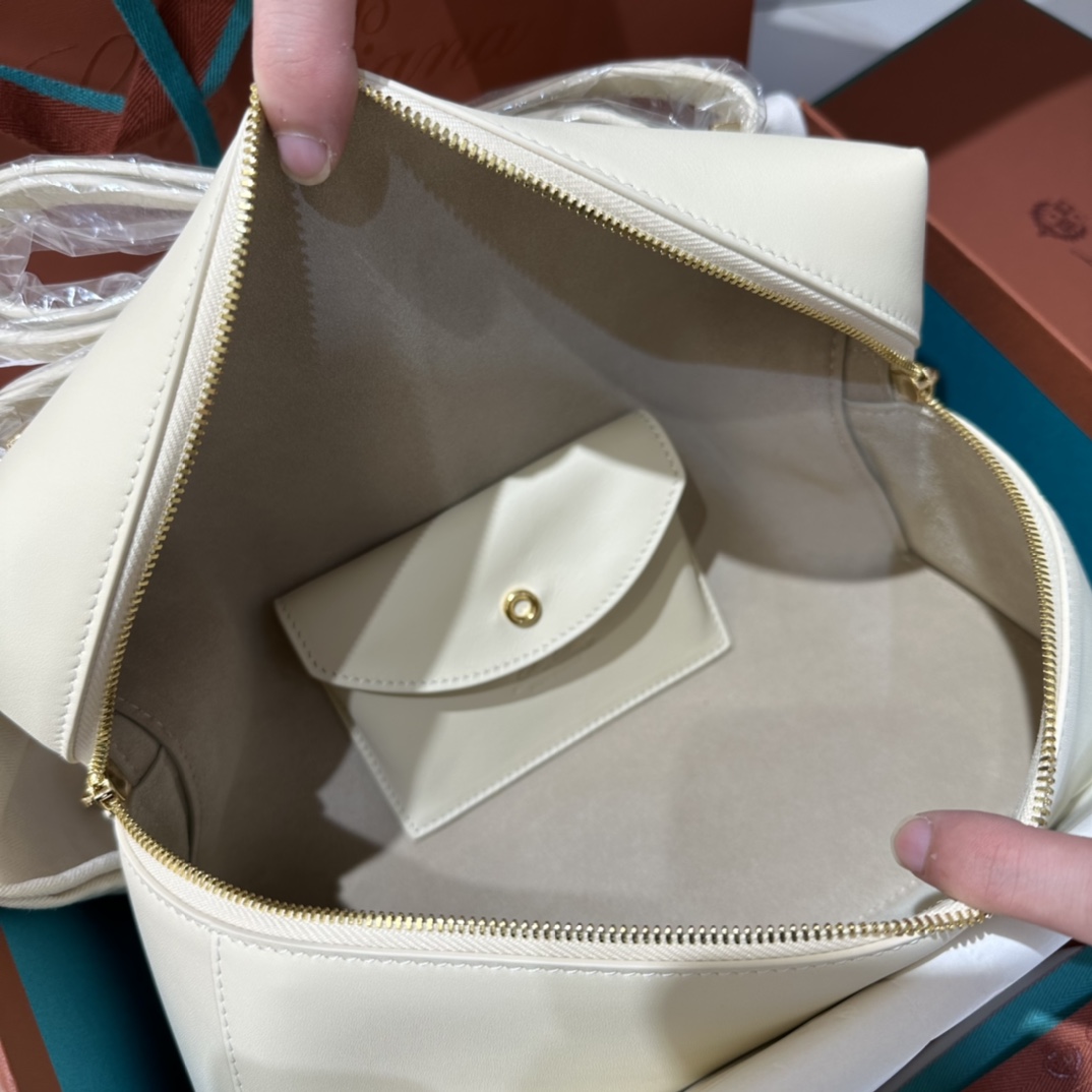 L0r0 P1ana Extra Bag L27-16*27*10CM