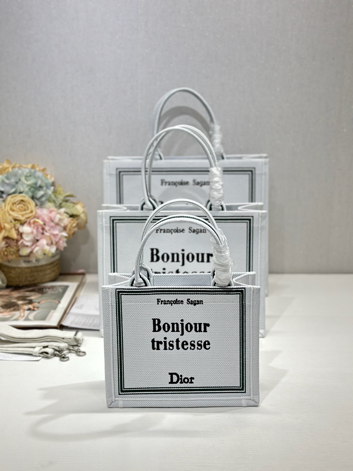 Diro Book Tote