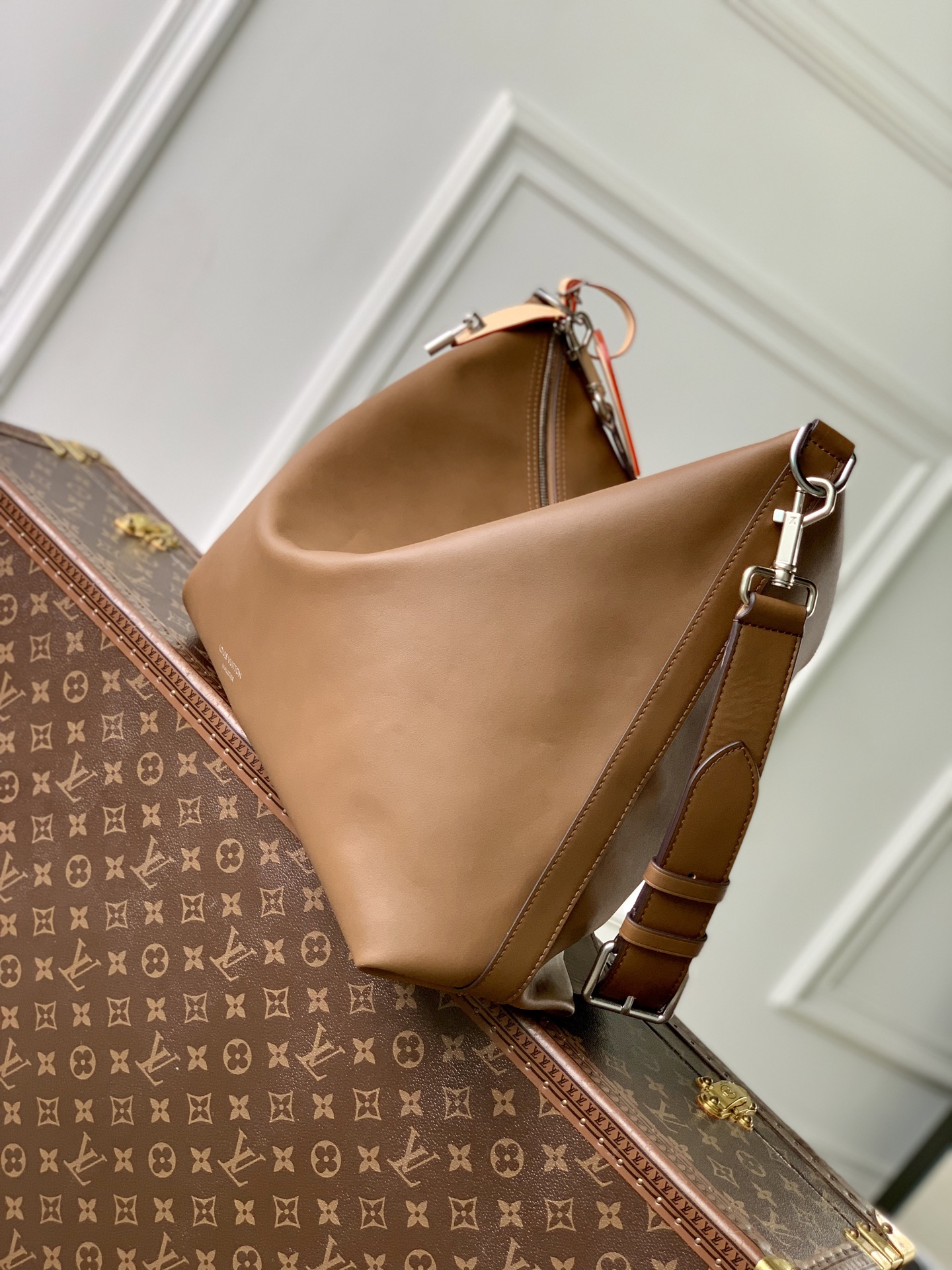 L0vis Vvtt0n Vagabond Hobo-M28392-48 x 38 x 14CM