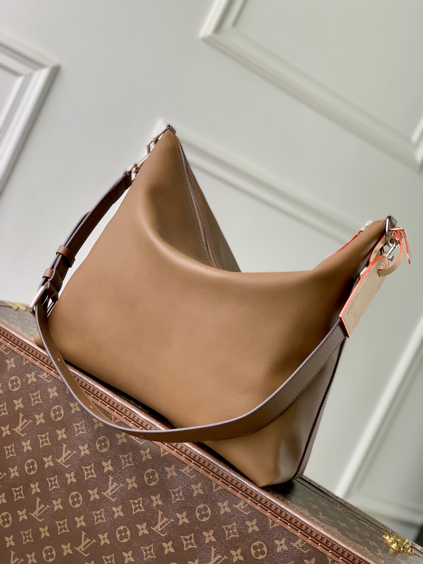 L0vis Vvtt0n Vagabond Hobo-M28392-48 x 38 x 14CM