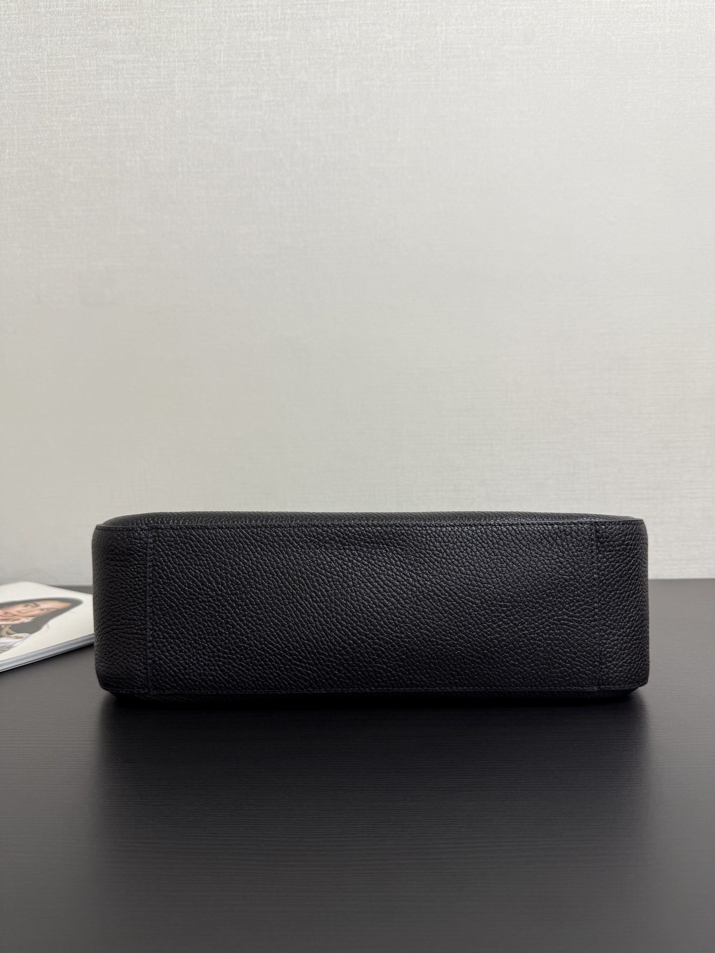 Cha*nel Grained Calfskin Small Souplissimo Maxi Flap Black-32CM