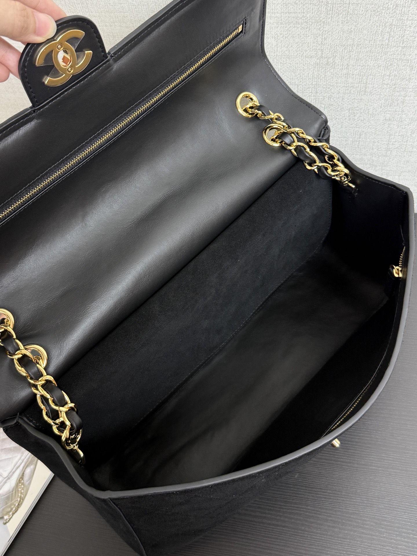 Cha*nel Suede Calfskin Souplissimo Maxi Flap-32CM