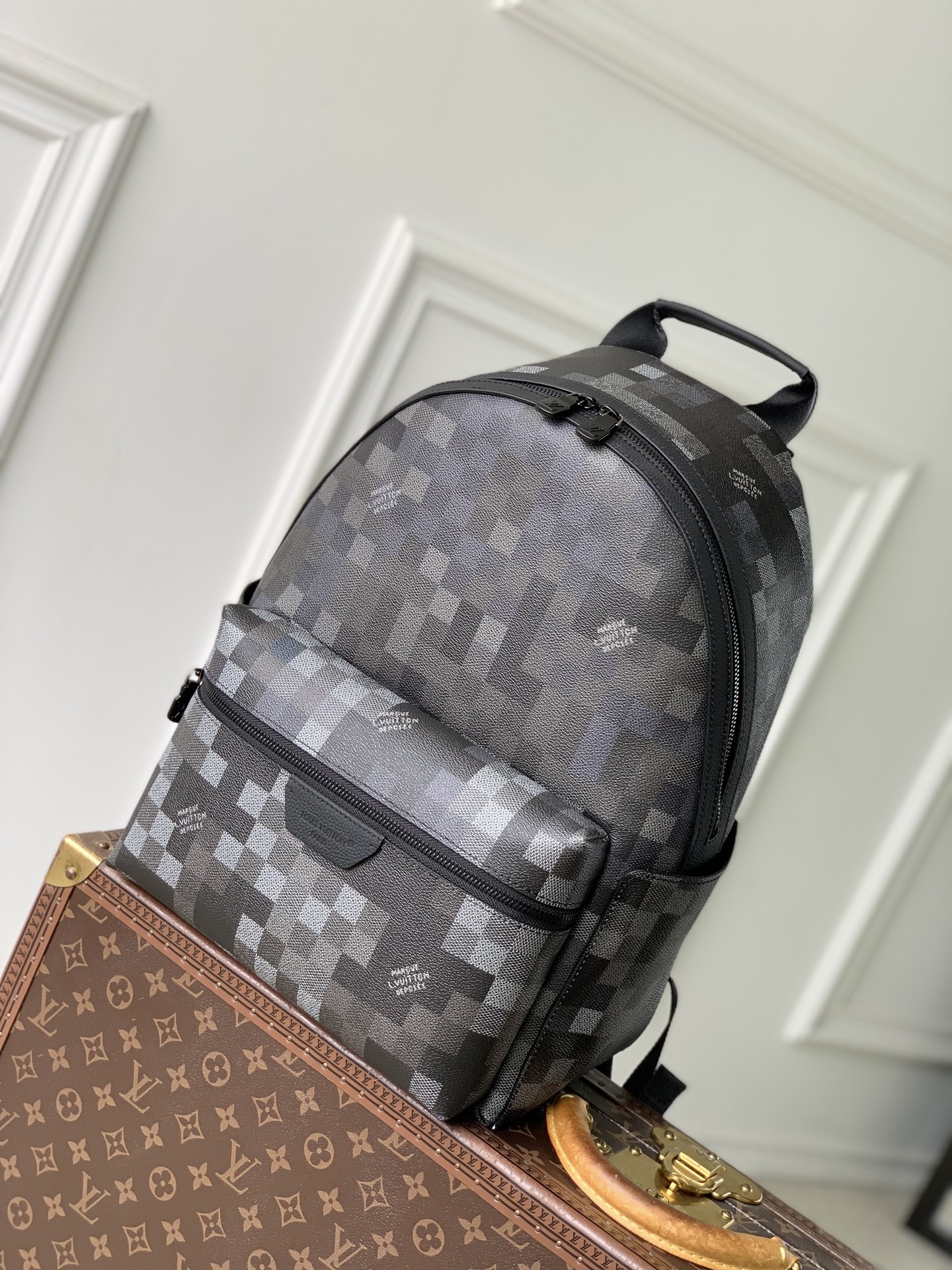 L0vis Vvtt0n Discovery PM Backpack-M28789-31 x 42 x 17CM