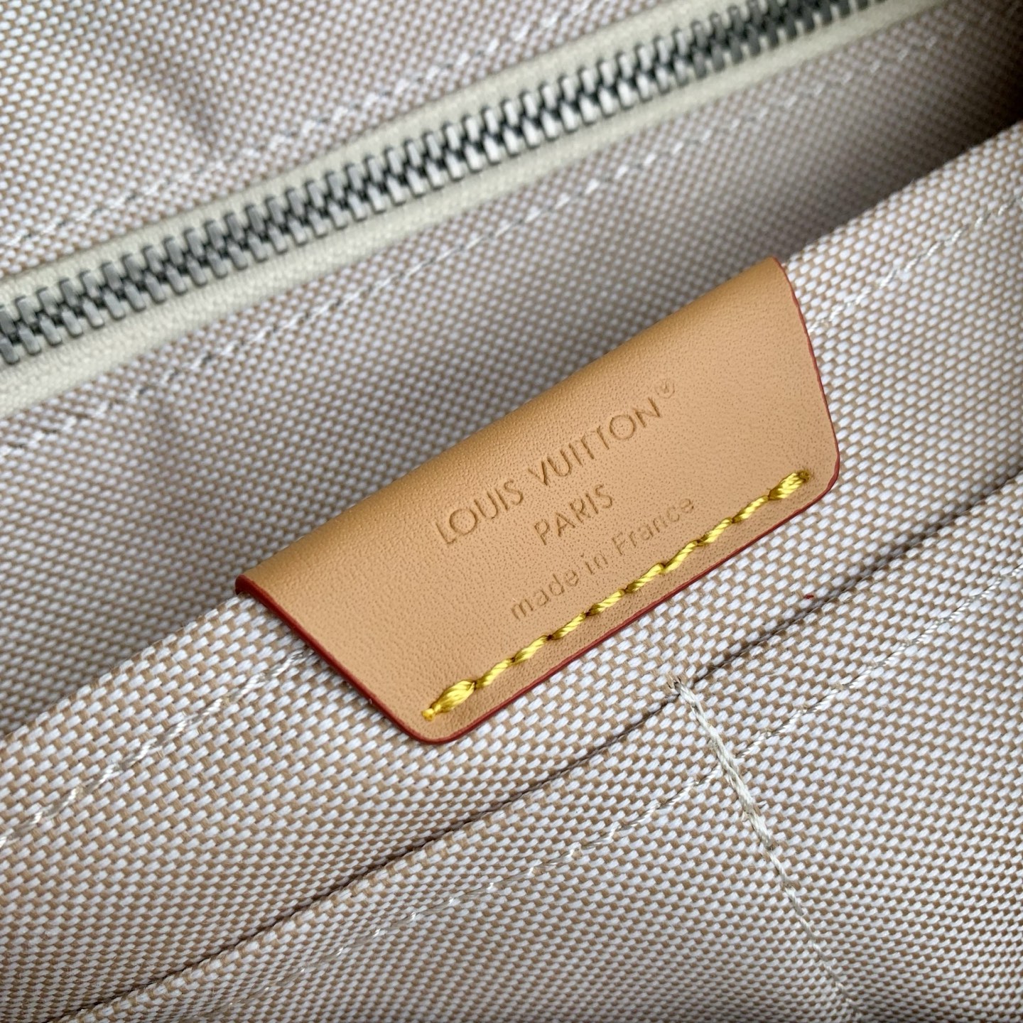 L0vis Vvtt0n Christopher Backpack M24428-38 x 44 x 12.5CM