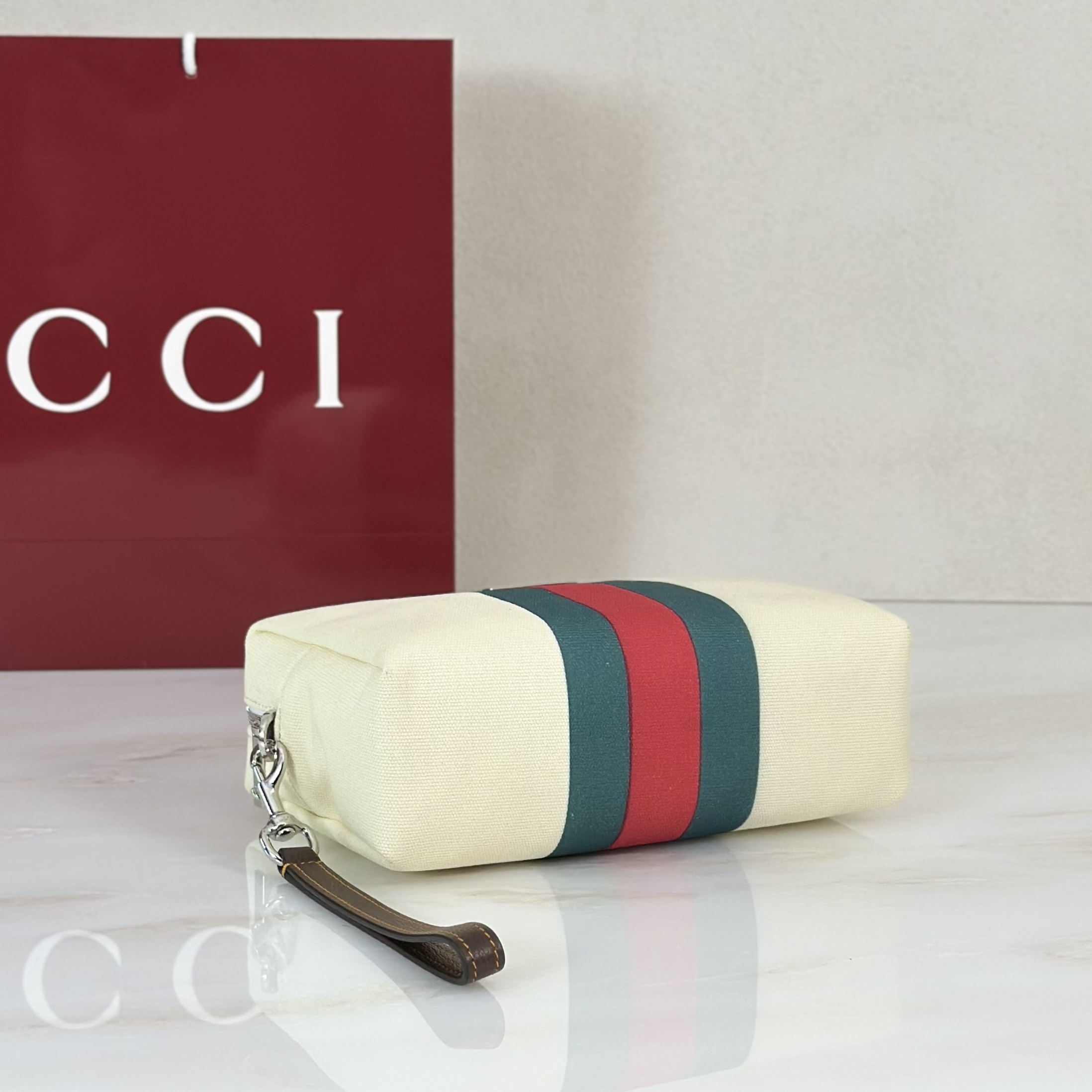 Gv*c* Positano Pouch-23*14*7CM