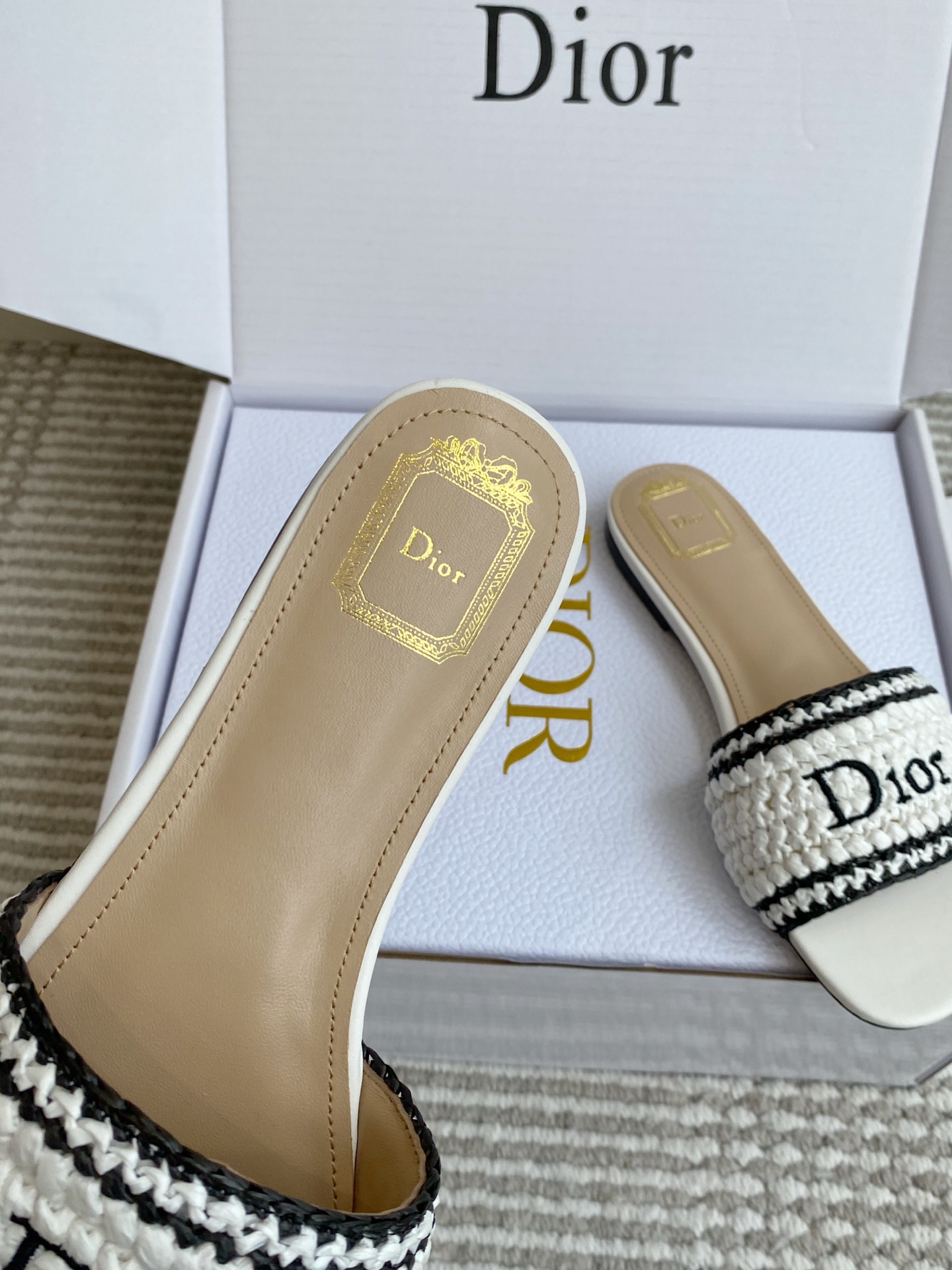 Diro Slippers