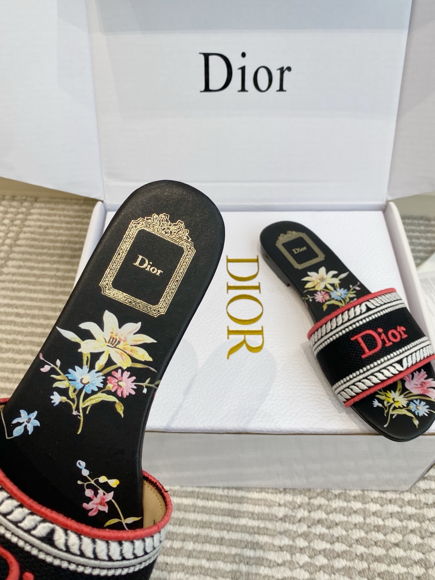 Diro Slippers