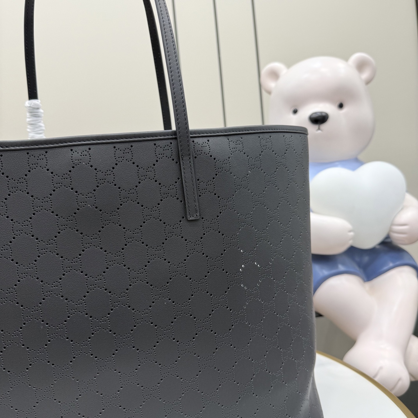 Gv*c* Generation Tote Bag-38x29.5x13CM