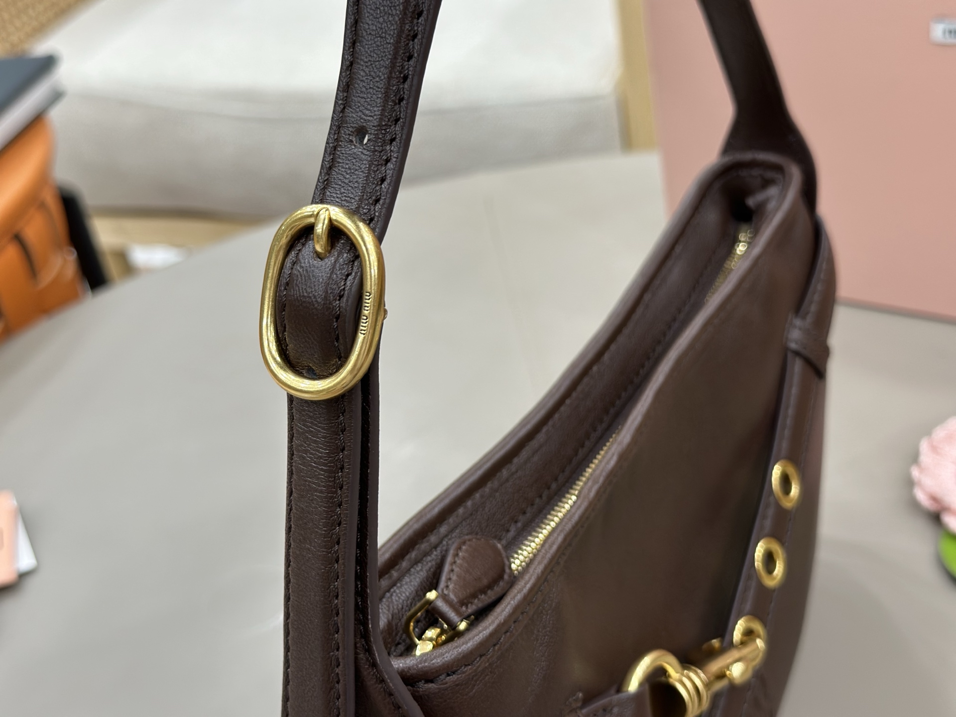 Miu Miu Leather Strap Buckle Shoulder Bag-30*18.5*4.5CM