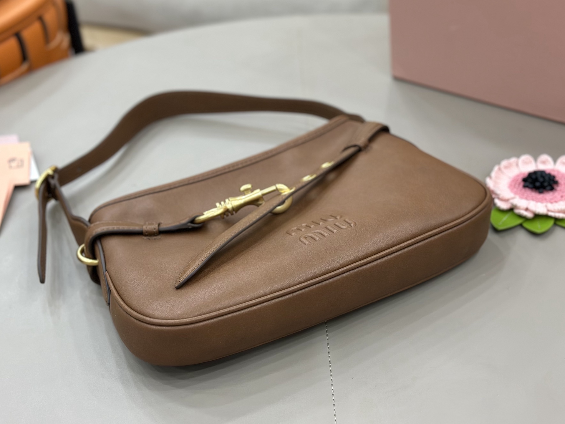 Miu Miu Leather Strap Buckle Shoulder Bag-30*18.5*4.5CM