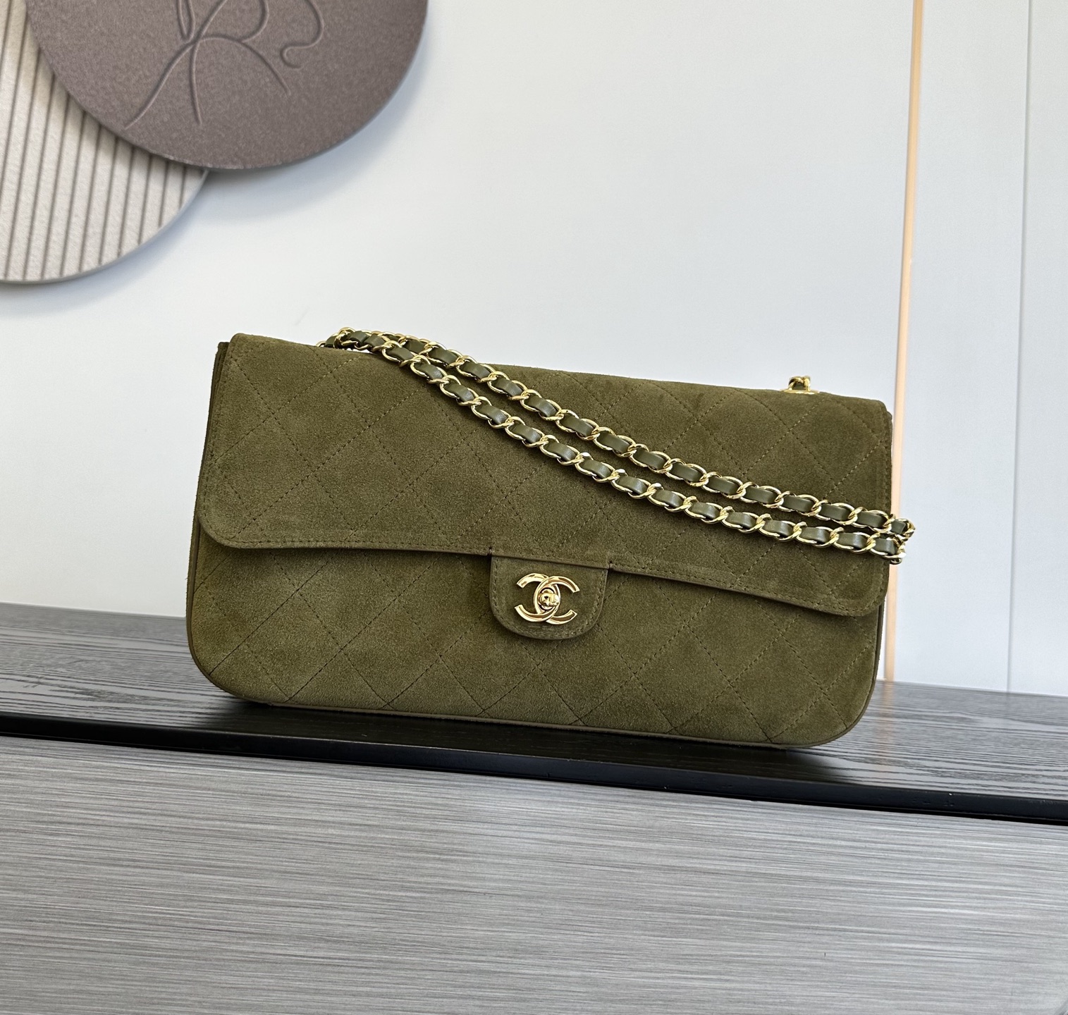 Cha*nel Grained Calfskin Small Souplissimo Maxi Flap-32CM