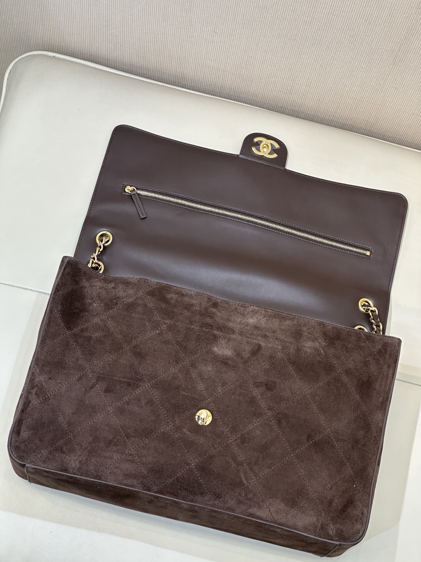 Ch@nel Maxi Flapbag , Grained Calfskin & Gold-Tone Metal, lLight-26*38.5*11CM