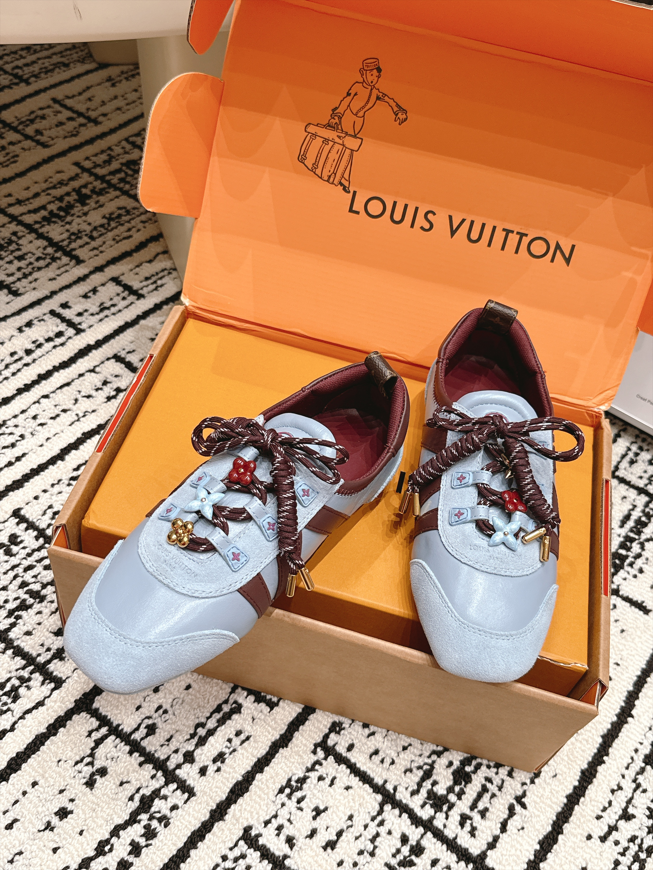 LV Sneakerina Sneaker (EU35-41)