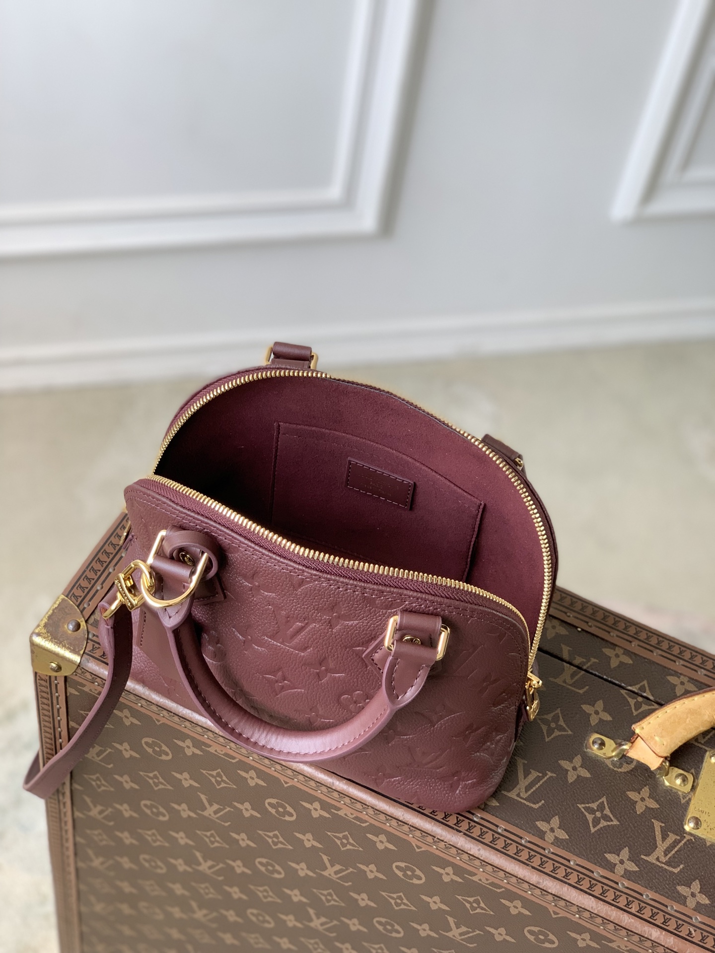 L0vis Vuitto*n Alma BB M3A843-23.5 x 17.5 x 11.5CM