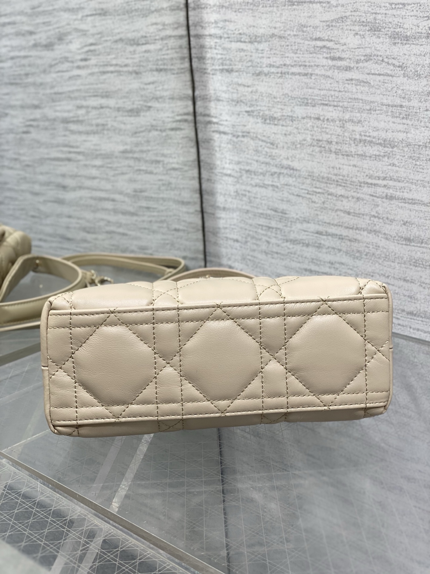 Di*or Top Handle Bag-22.5*9*13CM