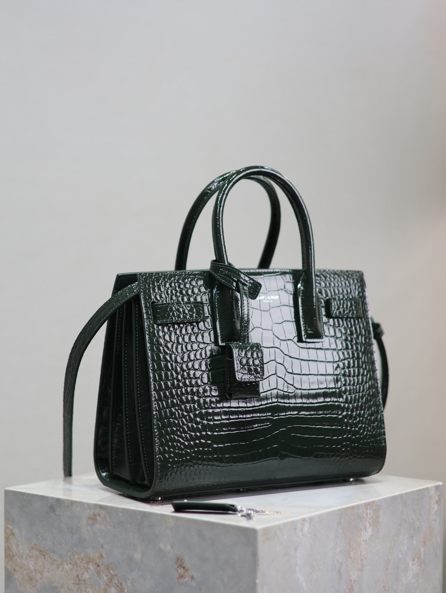 Y51 Sac De Jour-22x18x10.5&26x20.5x12.5CM