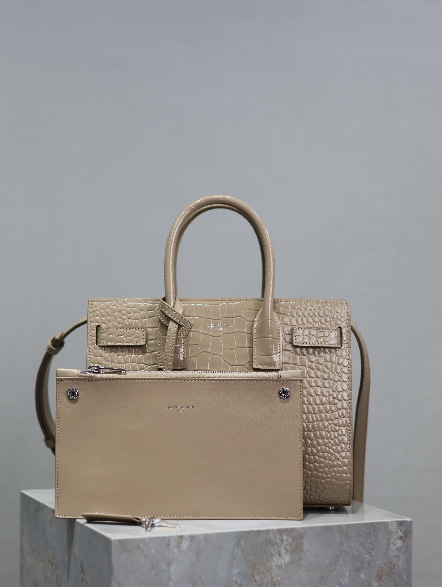 Y51 Sac De Jour-22x18x10.5&26x20.5x12.5CM