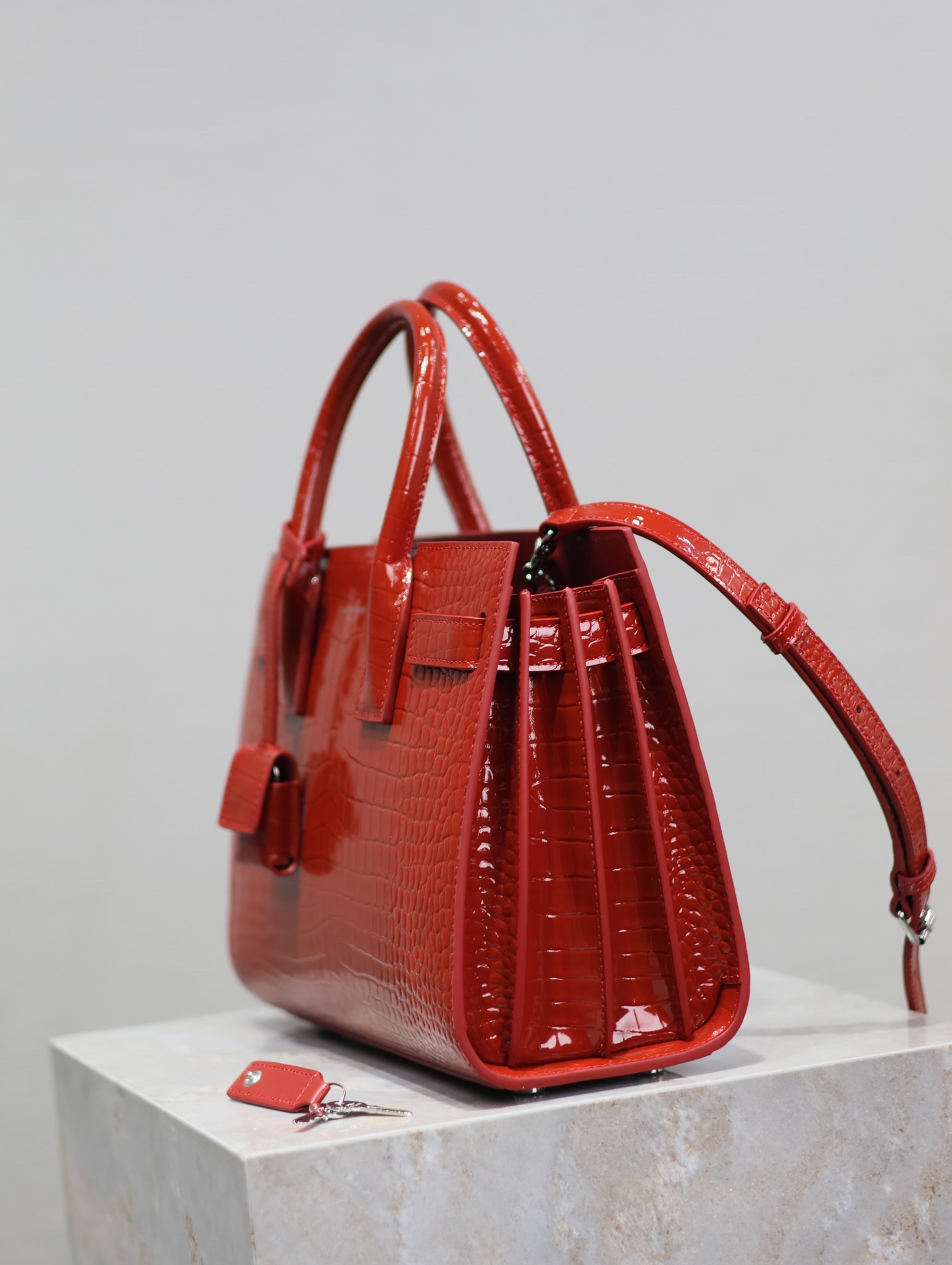Y51 Sac De Jour-22x18x10.5&26x20.5x12.5CM