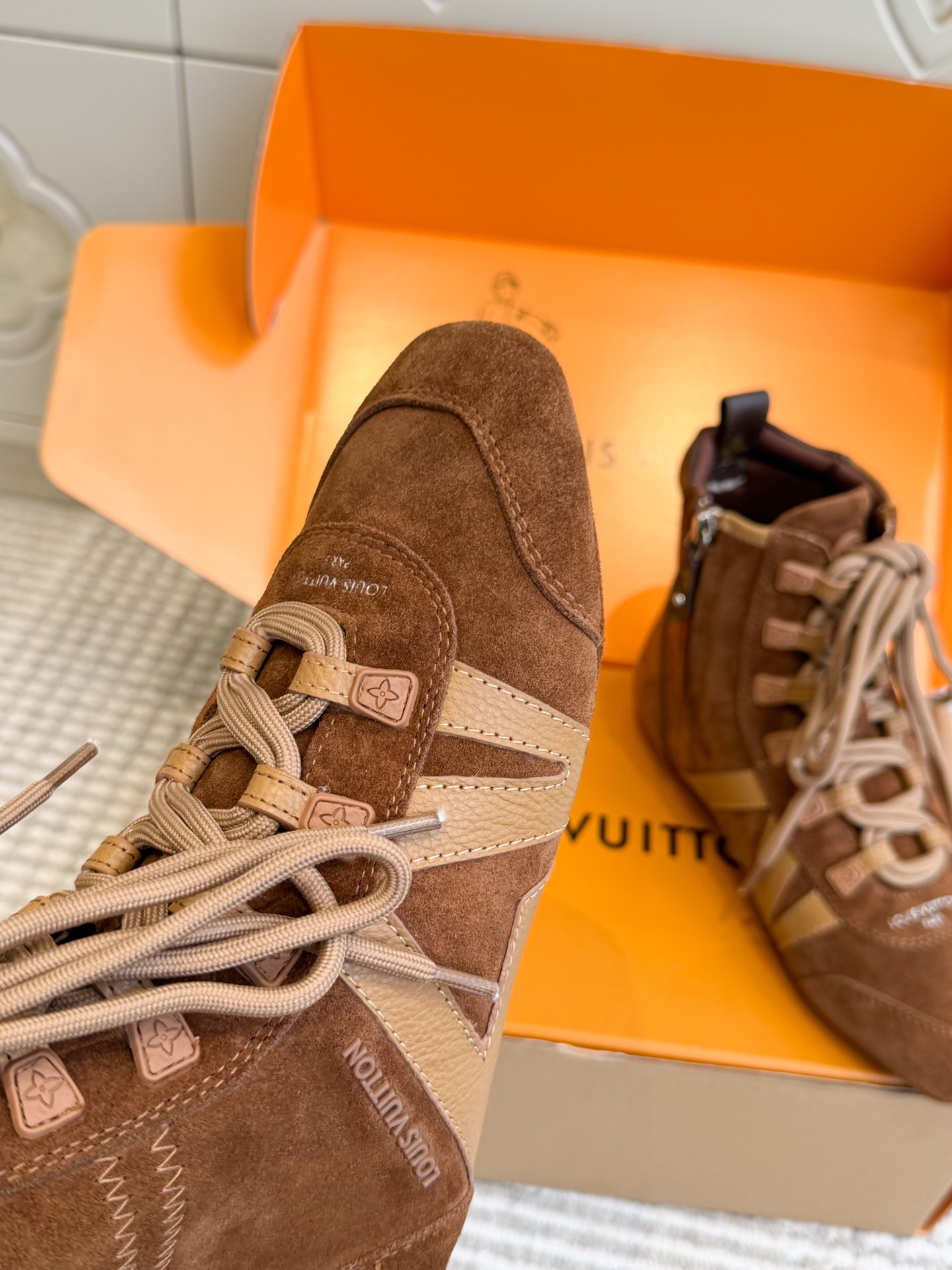 Loui*s Vvtt0n Sneakerina Ankle Boot (EU35-41)