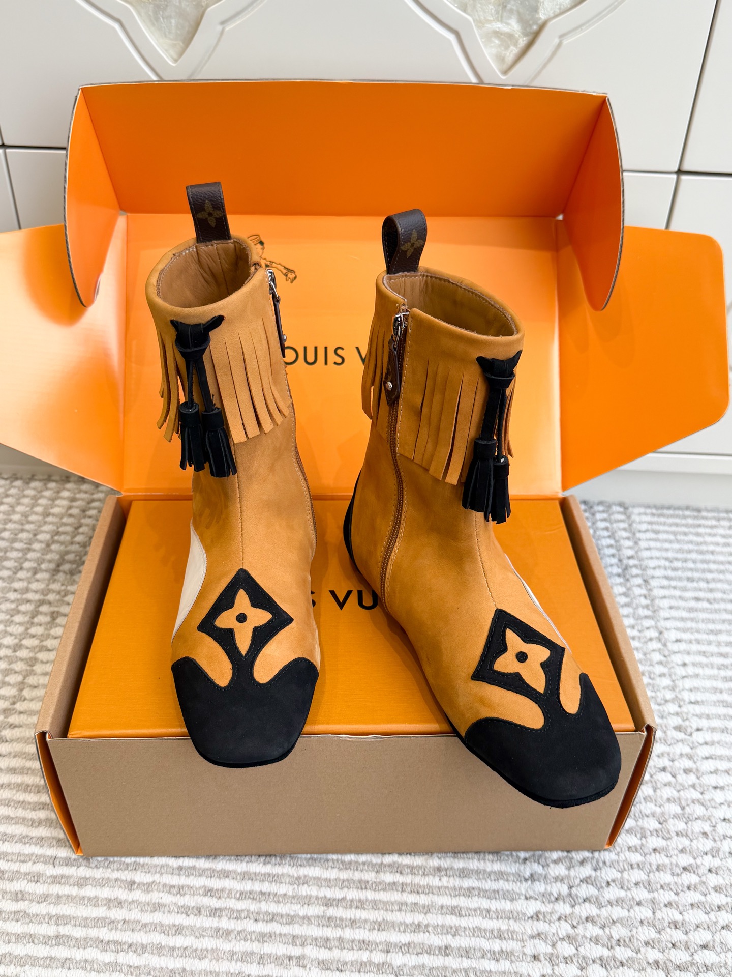 Loui*s Vvtt0n Western Fringe (EU35-41)