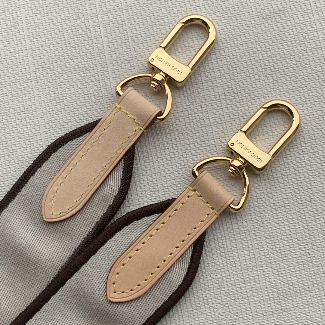 l0*is V*t0n strap