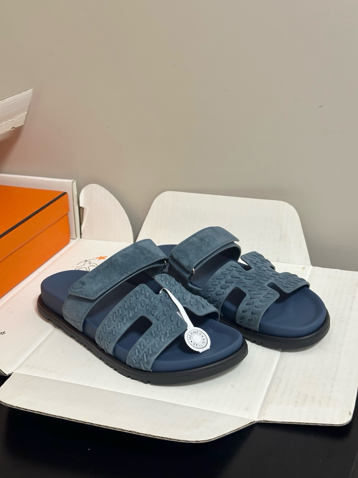 H**me5 Slides