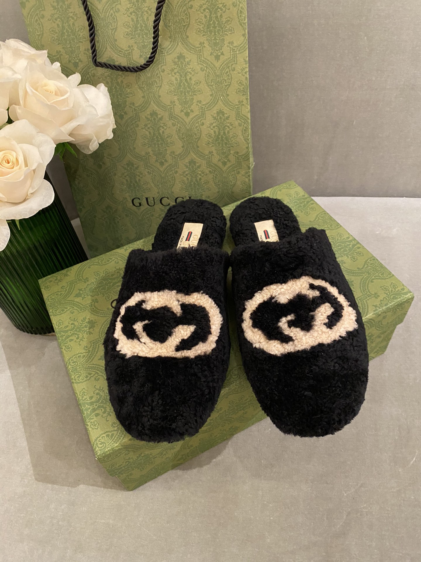 G*u*i loafers