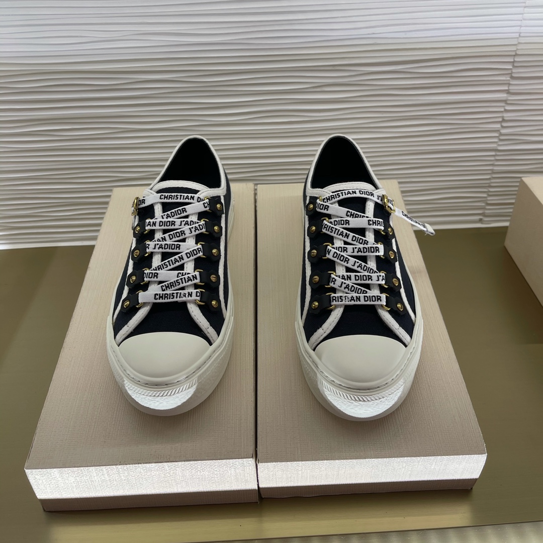D*or sneakers