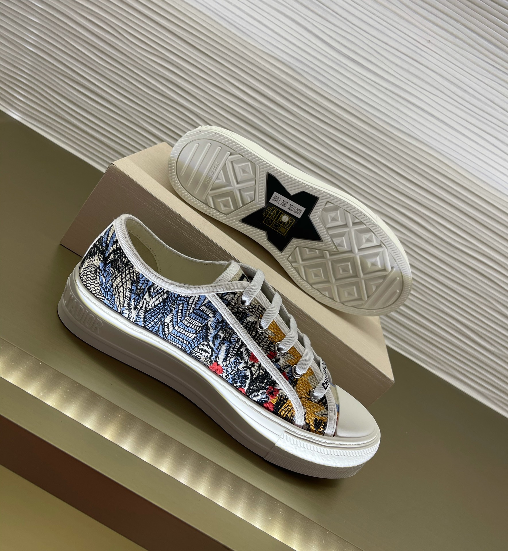 D*or sneakers