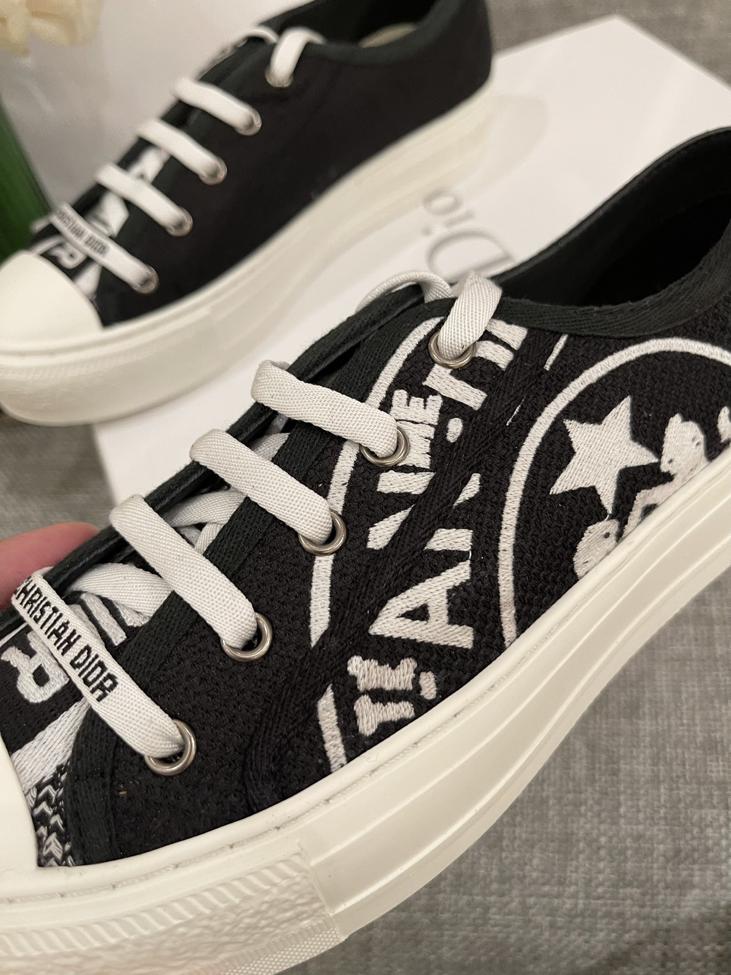 D*or sneakers