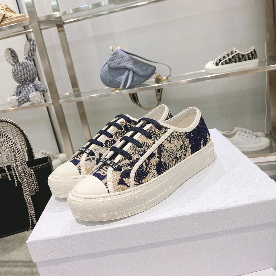 D*or sneakers