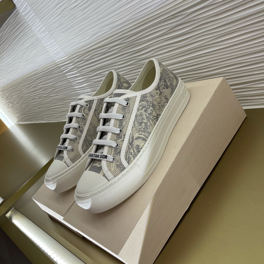 D*or sneakers