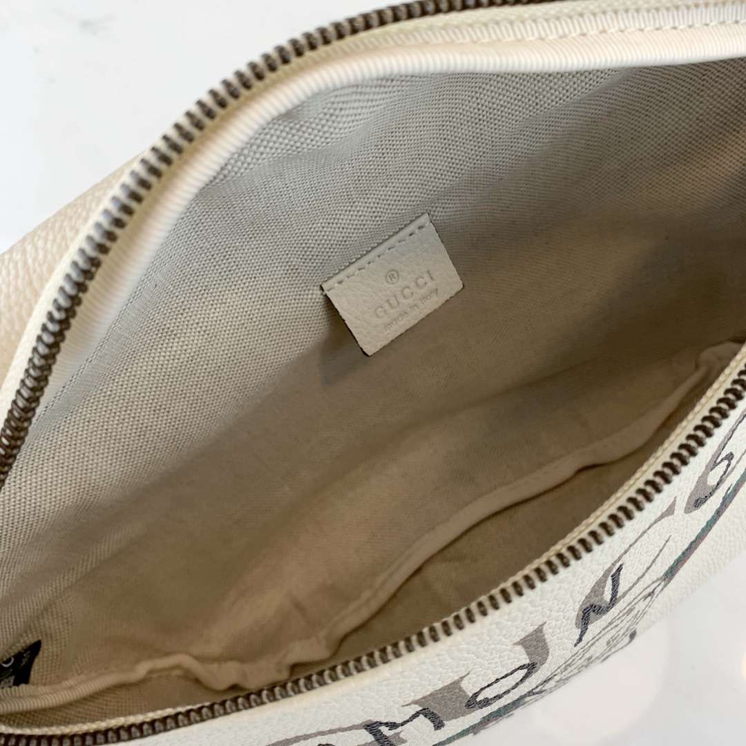 G*u*i waist bag-28×18×8cm