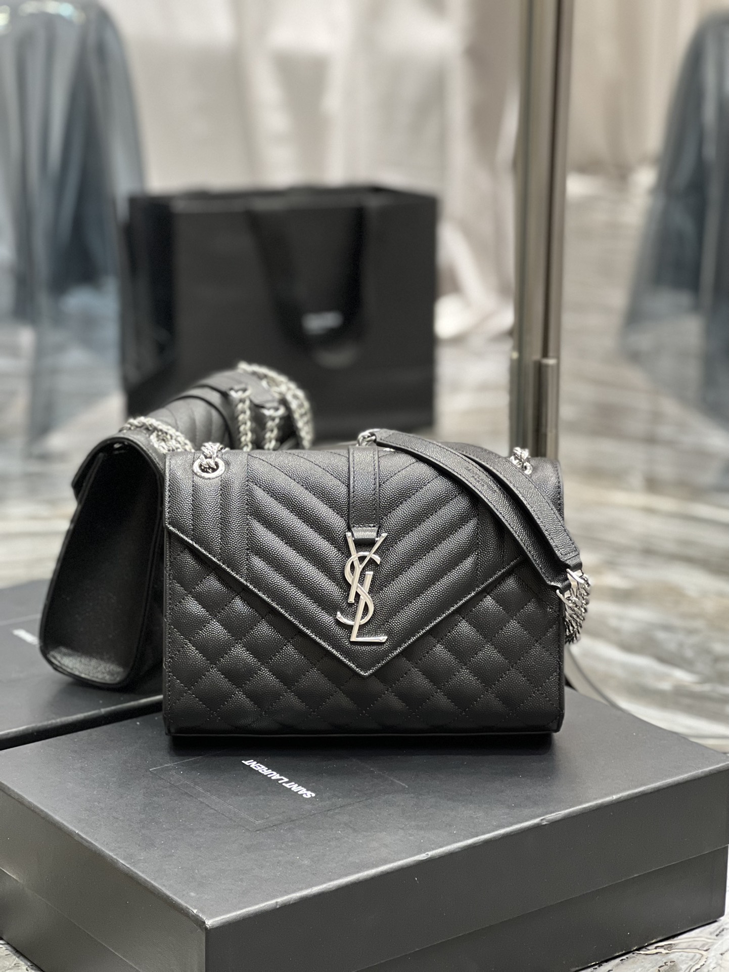 Y*L envelope bag