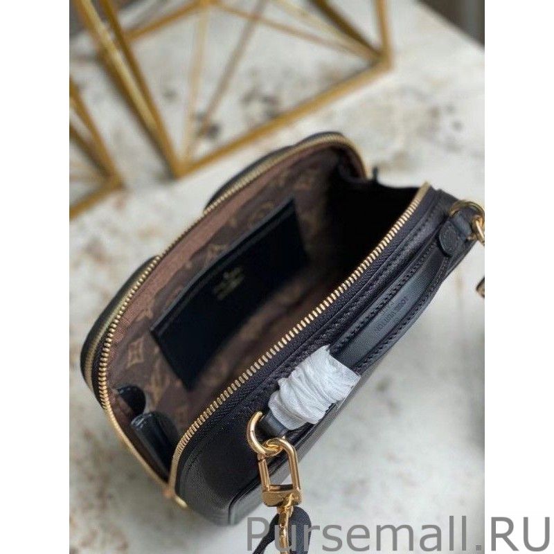 Utility Crossbody Bag In Black M80450