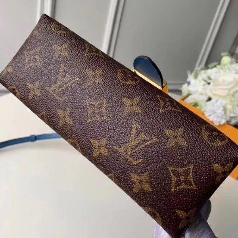 Locky BB Bag Monogram Canvas M44321