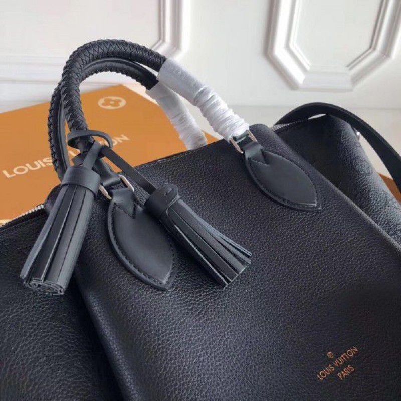Black Haumea Bag Mahina Leather M55029